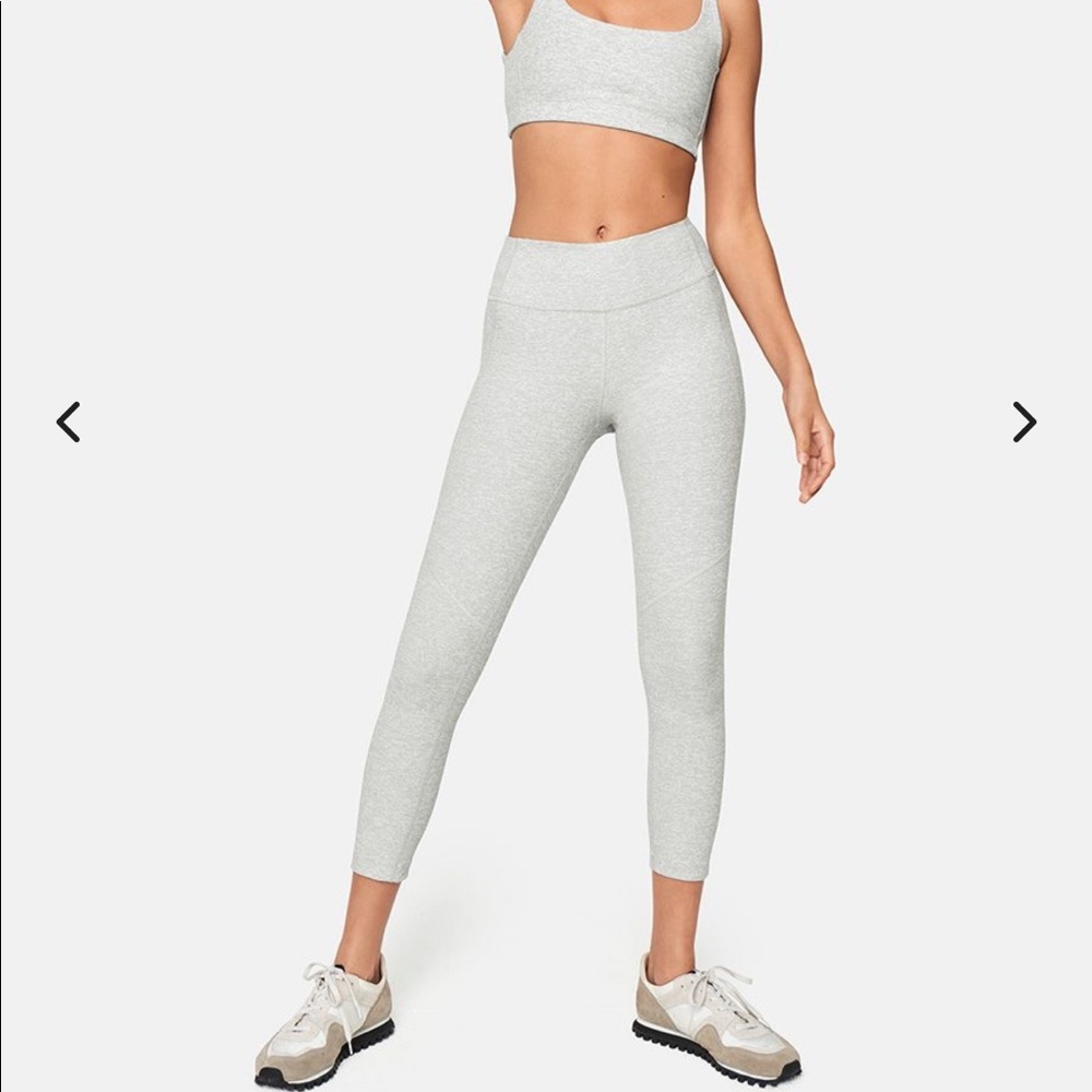 Outdoor Voices 3/4 Warmup Leggings